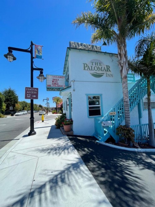 The Palomar Inn - image 18