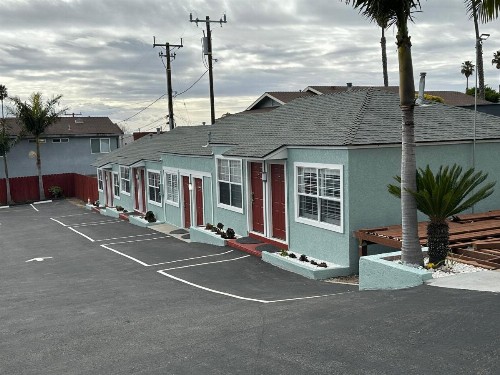 The Palomar Inn - image 19