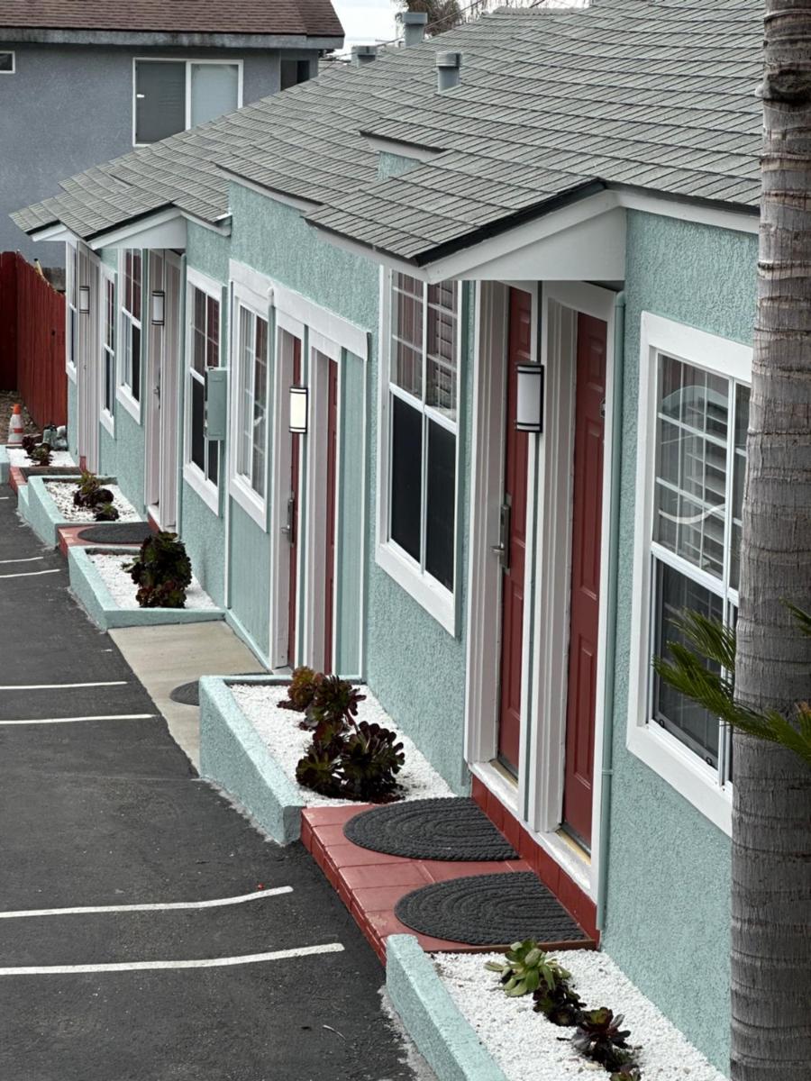 The Palomar Inn - image 3
