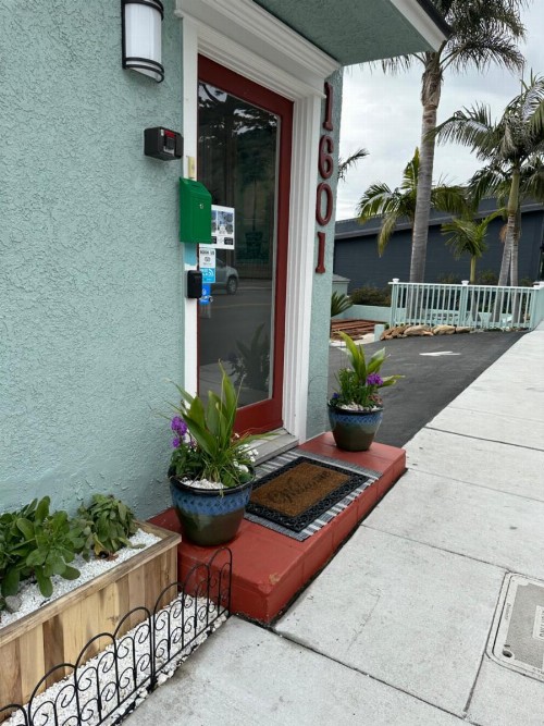 The Palomar Inn - image 43