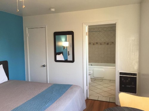 Motel 6 Pismo Beach - Pacific Ocean - image 18