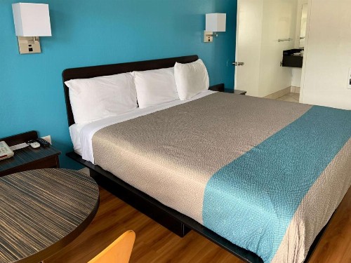 Motel 6 Pismo Beach - Pacific Ocean - image 30