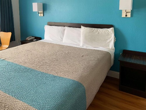 Motel 6 Pismo Beach - Pacific Ocean - image 33