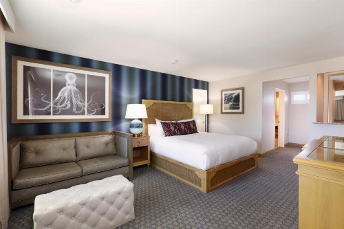 Spyglass Inn - image 22