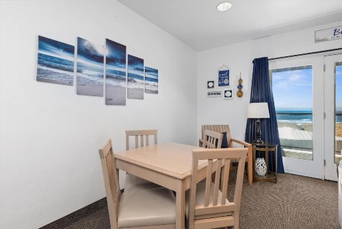 Beach House Inn & Suites - image 19