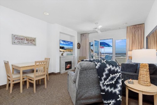 Beach House Inn & Suites - image 29