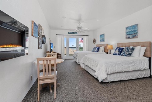 Beach House Inn & Suites - image 35