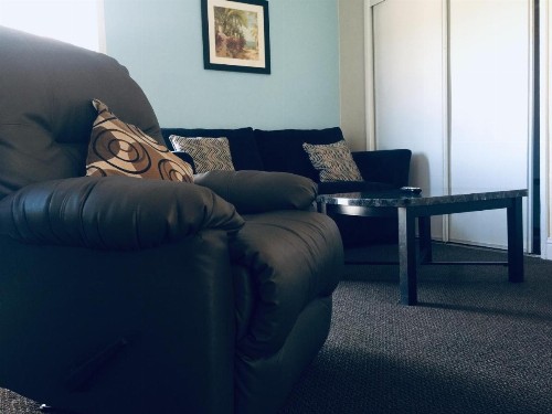 Dolphin Cove Motel - image 21
