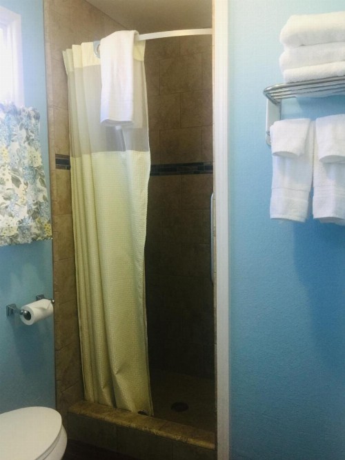 Dolphin Cove Motel - image 45