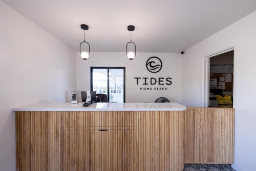 Tides Oceanview Inn and Cottages - image 40