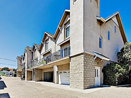 New Listing! Beach Gem With Balcony - Walk To Shore Condo - image 12