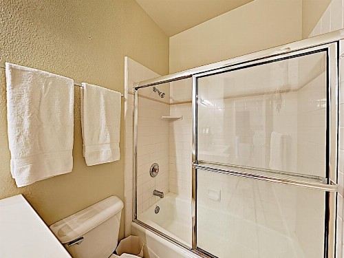 New Listing! Beach Gem With Balcony - Walk To Shore Condo - image 9