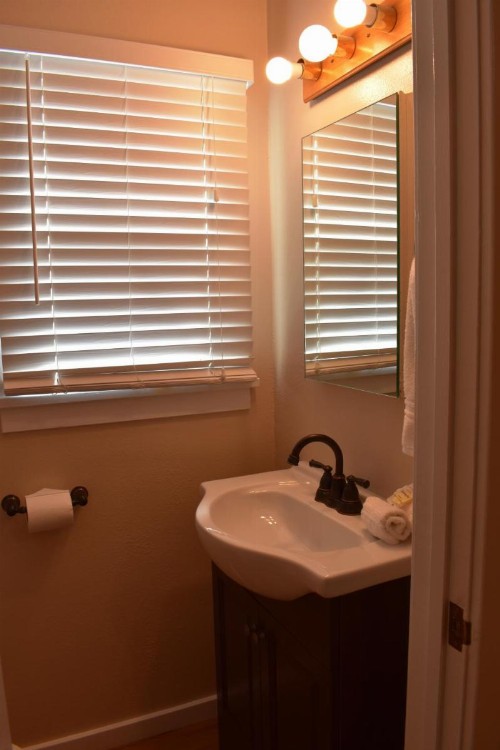 340 Hollister - image 7