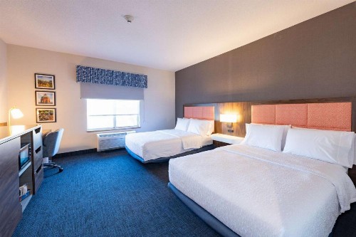 Hampton Inn & Suites Pittsburg - image 18