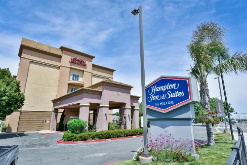Hampton Inn & Suites Pittsburg - image 42