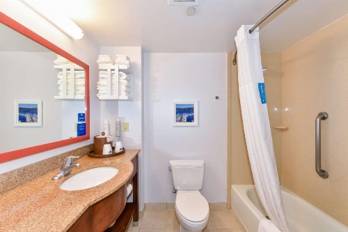 Hampton Inn & Suites Pittsburg - image 48
