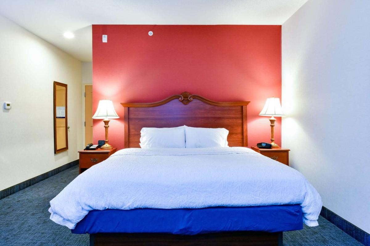 Hampton Inn & Suites Pittsburg - image 7