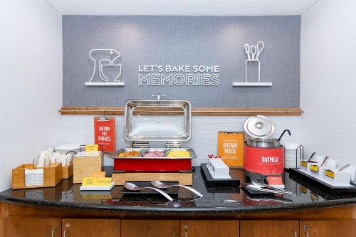 Hampton Inn & Suites Pittsburg - image 8