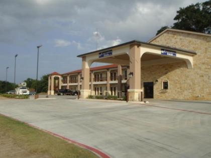 EXECUTIVE INN & SUITES