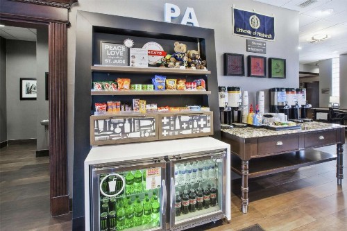 Hampton Inn Pittsburgh University Medical Center - image 18