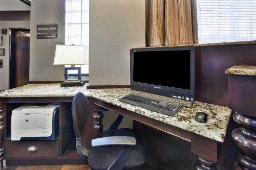 Hampton Inn Pittsburgh University Medical Center - image 19
