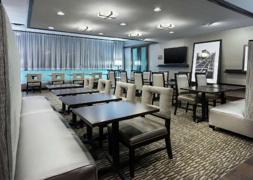 Hampton Inn Pittsburgh University Medical Center - image 8