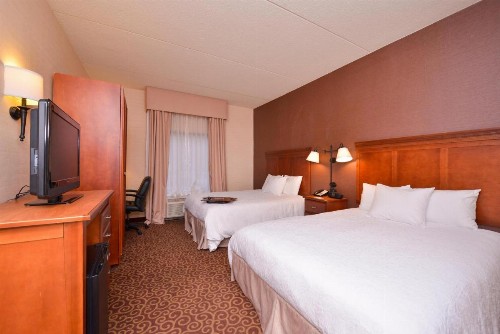 Pittsburgh-McKnight Rd Hotel - image 18