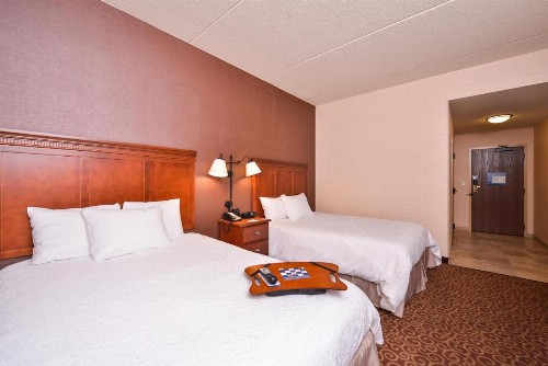Pittsburgh-McKnight Rd Hotel - image 33