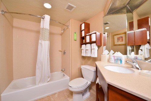 Pittsburgh-McKnight Rd Hotel - image 34