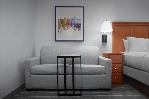 Hampton Inn Pittsburgh Greentree - image 12