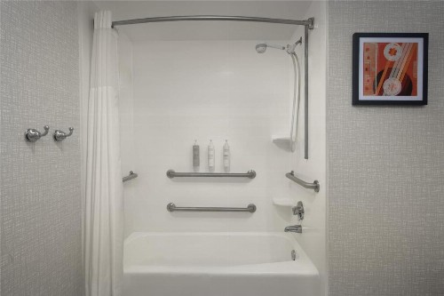 Hampton Inn Pittsburgh Greentree - image 16