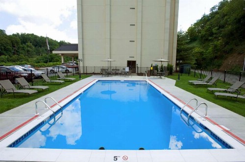 Hampton Inn Pittsburgh Greentree - image 29