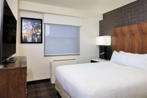 DoubleTree by Hilton Hotel & Suites Pittsburgh Downtown - image 38