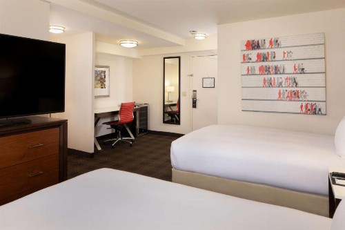 DoubleTree by Hilton Hotel & Suites Pittsburgh Downtown - image 47