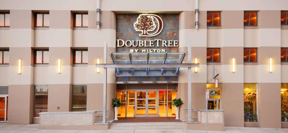 DoubleTree by Hilton Hotel & Suites Pittsburgh Downtown - image 5