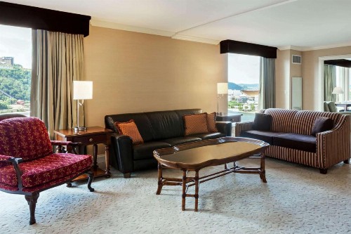 Wyndham Grand Pittsburgh - image 18