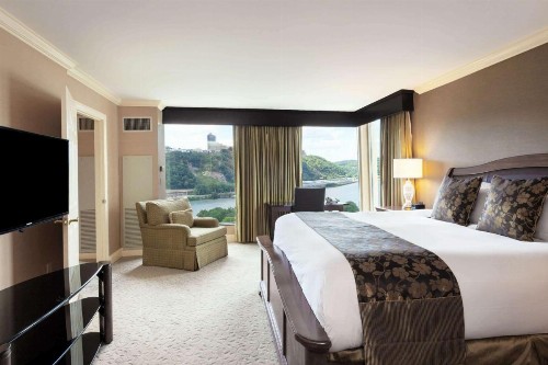 Wyndham Grand Pittsburgh - image 21