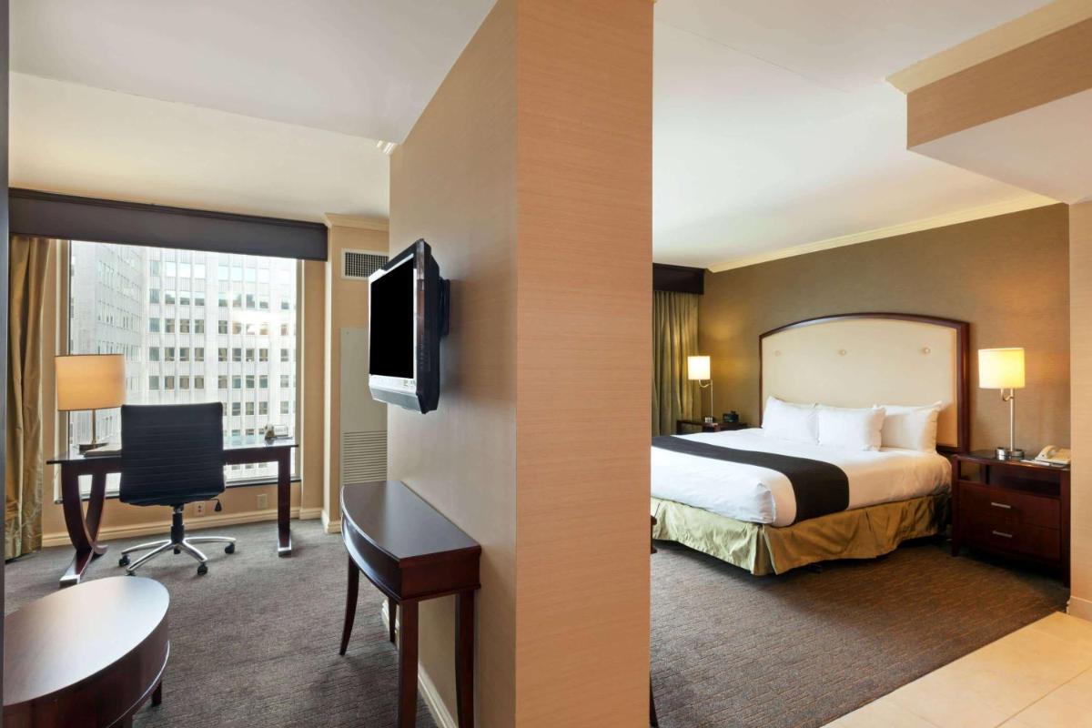 Wyndham Grand Pittsburgh - image 3