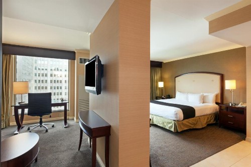 Wyndham Grand Pittsburgh - image 47