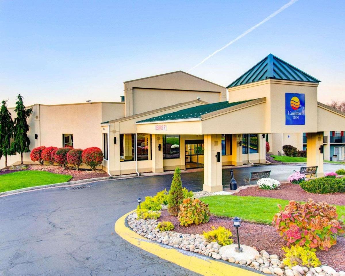 Comfort Inn Conference Center Pittsburgh - main image
