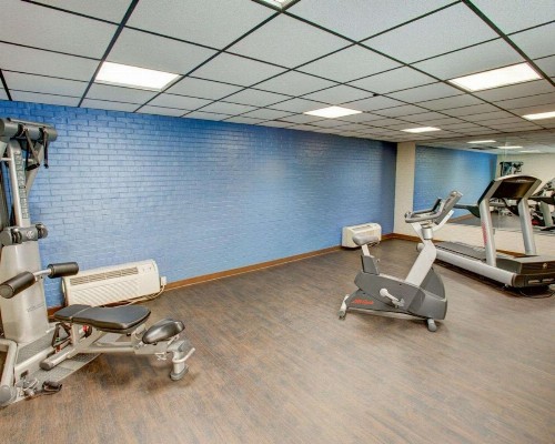 Comfort Inn Conference Center Pittsburgh - image 11