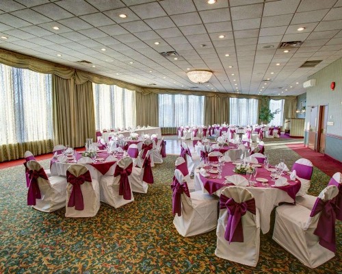 Comfort Inn Conference Center Pittsburgh - image 12