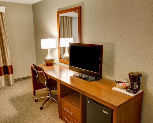 Comfort Inn Conference Center Pittsburgh - image 15