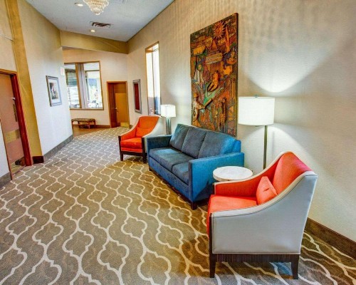Comfort Inn Conference Center Pittsburgh - image 2