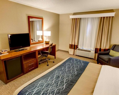 Comfort Inn Conference Center Pittsburgh - image 26