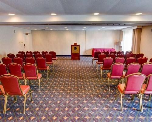 Comfort Inn Conference Center Pittsburgh - image 36