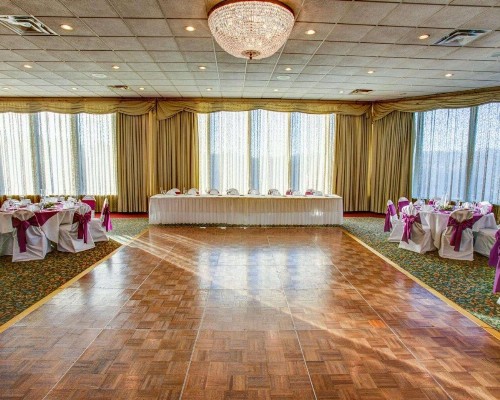 Comfort Inn Conference Center Pittsburgh - image 9