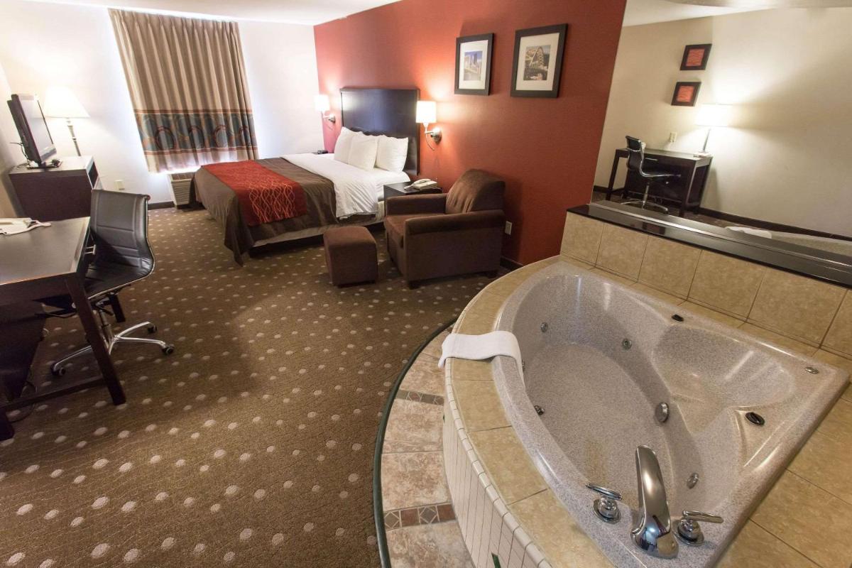 Comfort Inn Pittsburgh - image 2