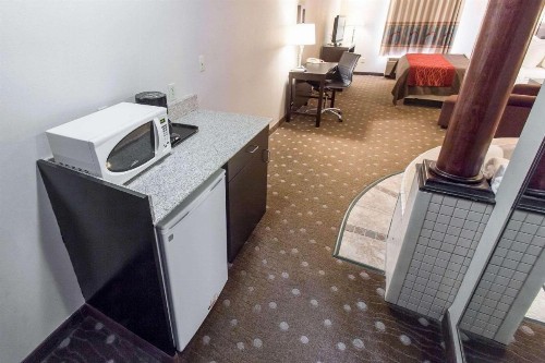 Comfort Inn Pittsburgh - image 27