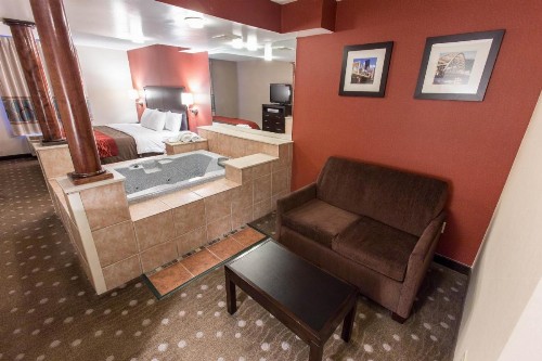Comfort Inn Pittsburgh - image 28